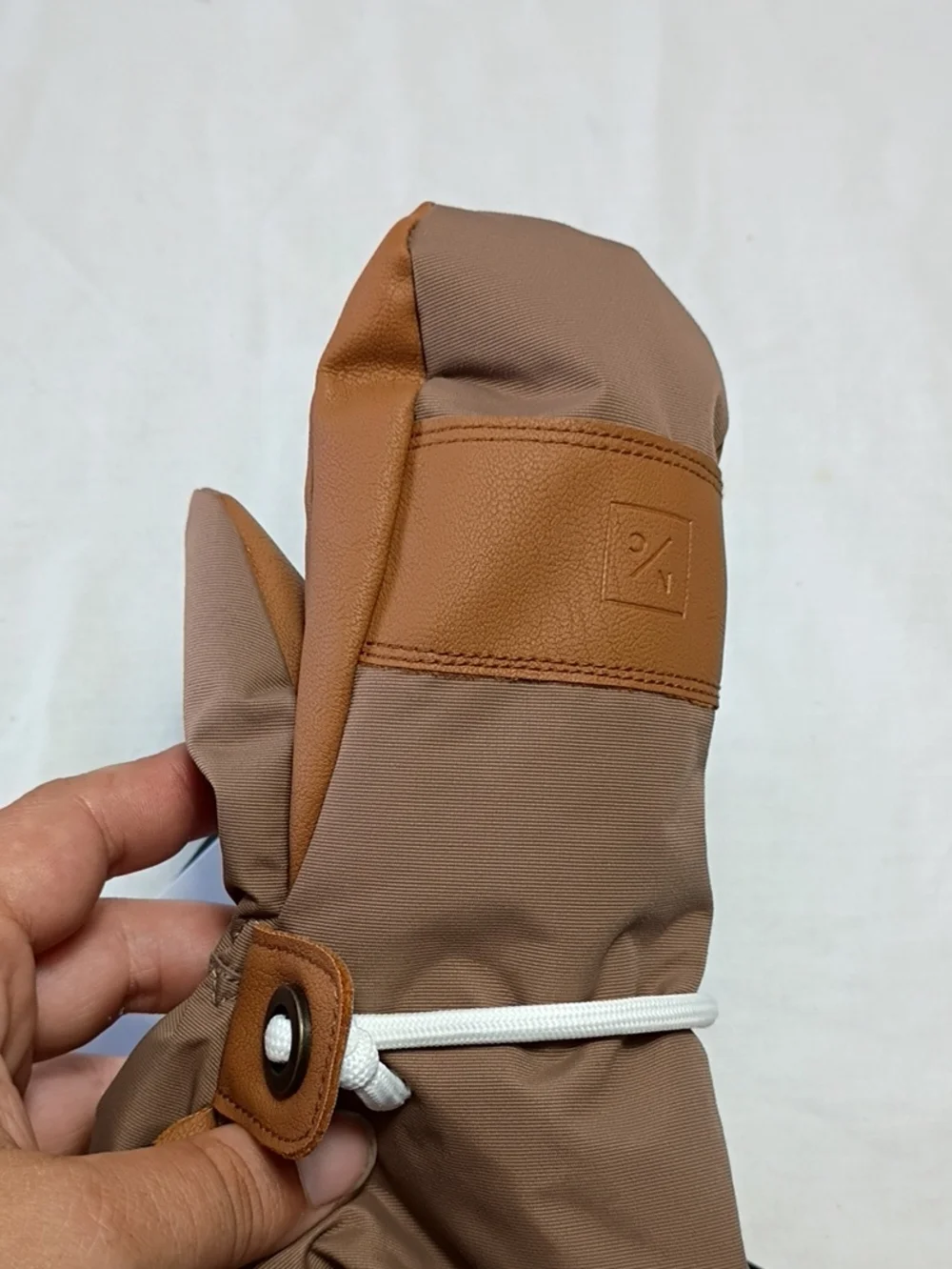 NWT Northern Classics Cocoa Brown Primaloft Toddler Boy Mittens Winter